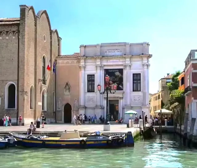 Venice | A Lesser-Known Hidden Gem Art Gallery! 🖼️✨