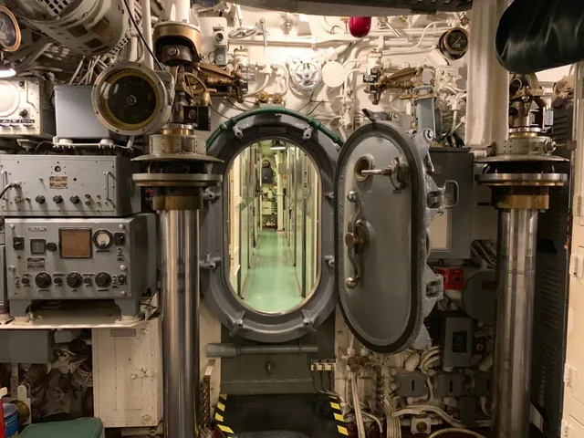 Cleveland Submarine Museum: USS Cod Submarine Memorial