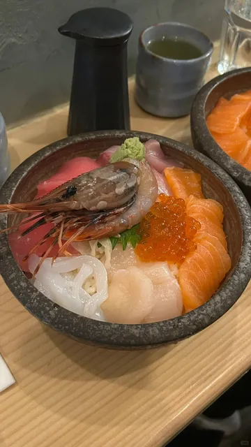 🍱 Affordable Sashimi Bowls in Midtown NYC | Taberu Nomu