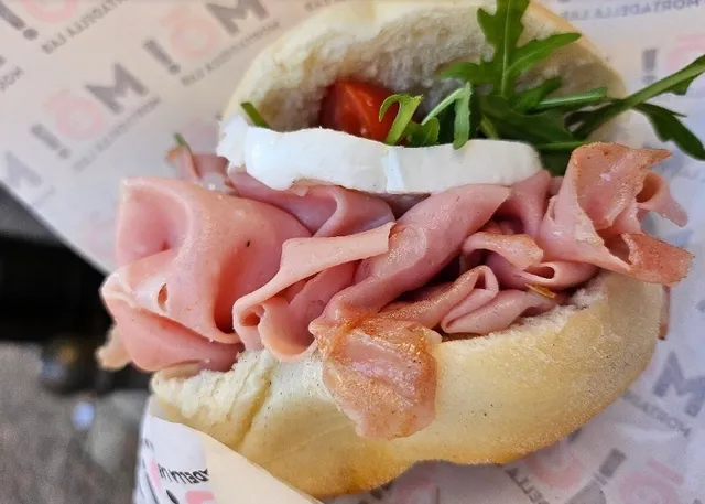 A Memorable Sandwich Experience 🥪