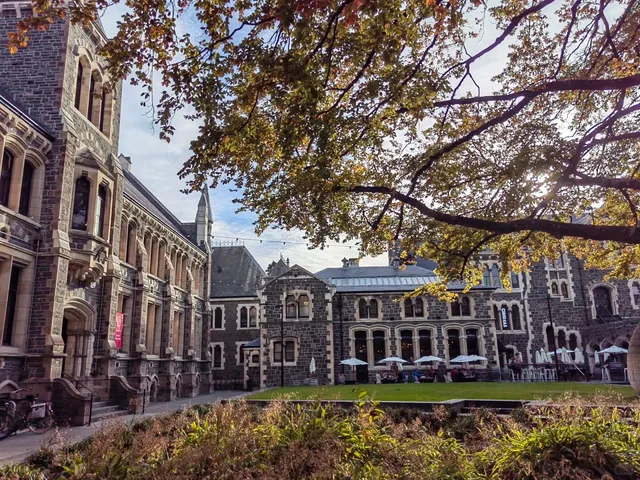 🇳🇿 God's Own Garden | New Zealand Travel Diary (14) 🌸🏙️