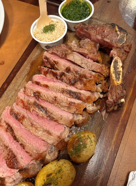 High-Cost-Performance Aged Steak in São Paulo 🥩🇧🇷 Bark n’Crust