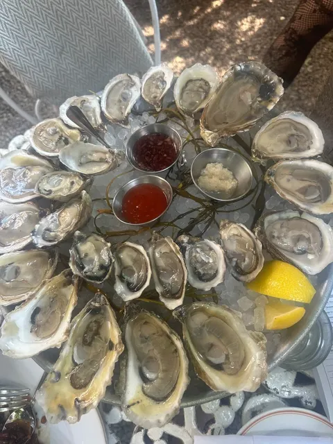 New York's Maison Premier 🌟