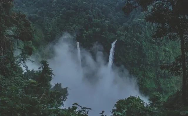 🇱🇦 Pakse, Laos | The Ultimate Off-the-Grid Destination