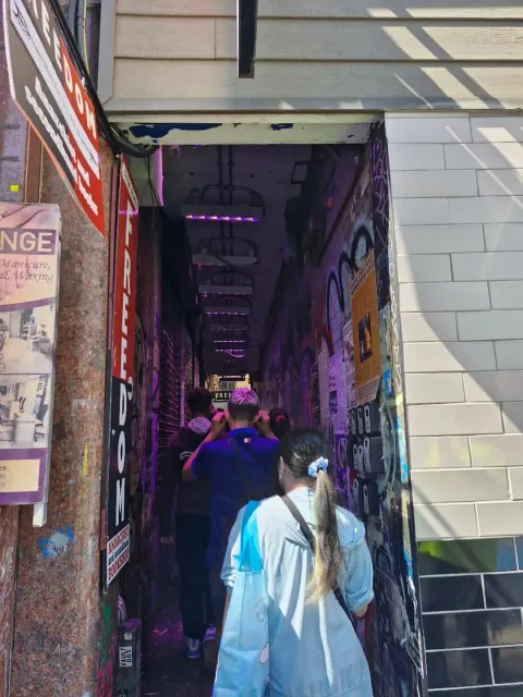 A Journey Through the Jack the Ripper Tour! 🕵️‍♂️🔪🕯️