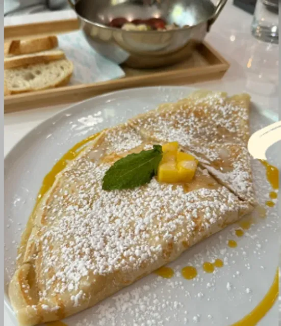 Review of LIC's New Brunch Spot: French-Thai Fusion Cuisine🍽️ 