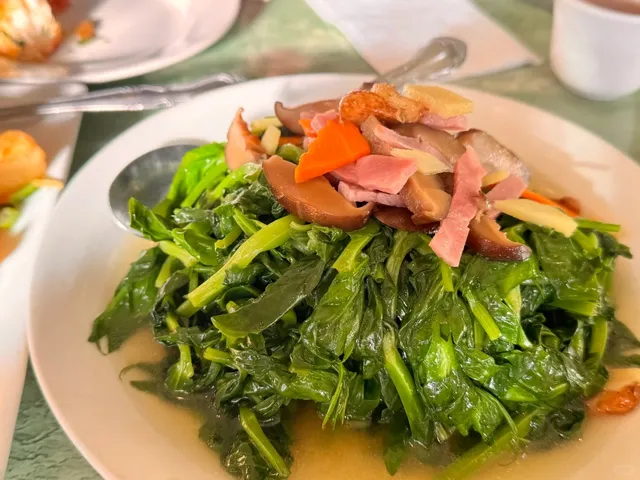 Tasting Cantonese Seafood in Renton