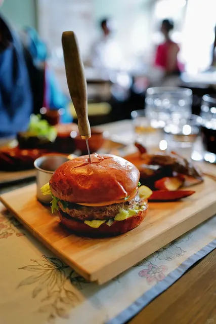 🐻 Helsinki Food Adventure: First Taste of Bear Meat 🐻