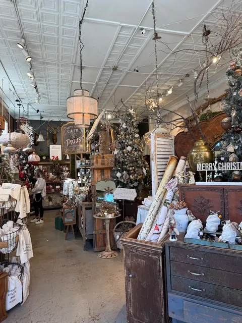 Christmas Vibes in McKinney Downtown