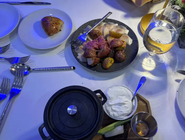 That's What You Call an Authentic "Old Moscow" Vibe 