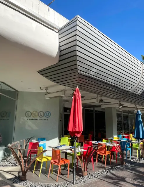 Lulu California Bistro | Palm Springs’ Dopamine-Boosting Oasis 🍄🍴  