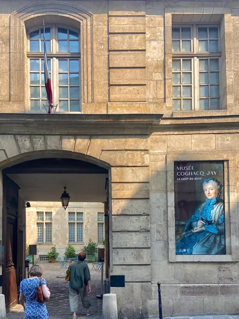 The Elegance of the 18th Century 🖼️