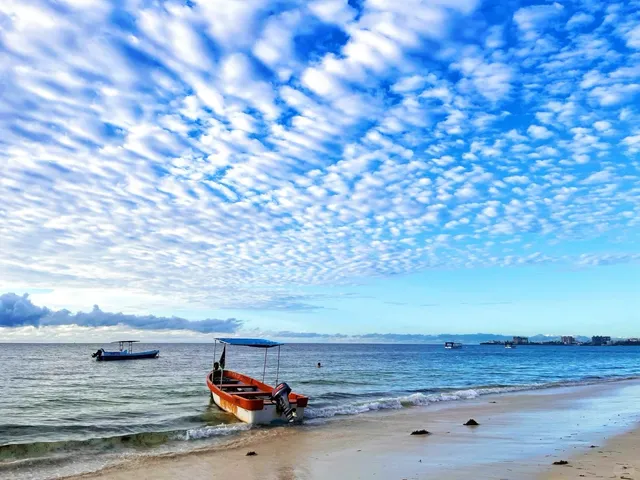 Mombasa｜Nyali Beach + Fort Jesus