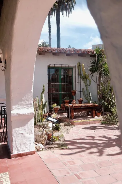 🏰🌹 Southern California | Century-Old Vintage Garden