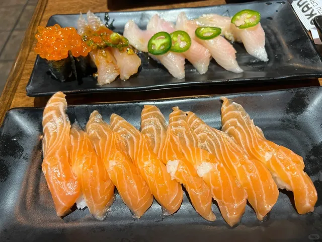 Two Popular Vegas Buffets I Tried 🍽️🎰