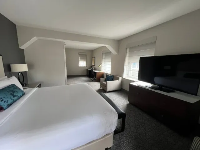 🏨 A Good Hotel – But Could Be Even Better! 🌟