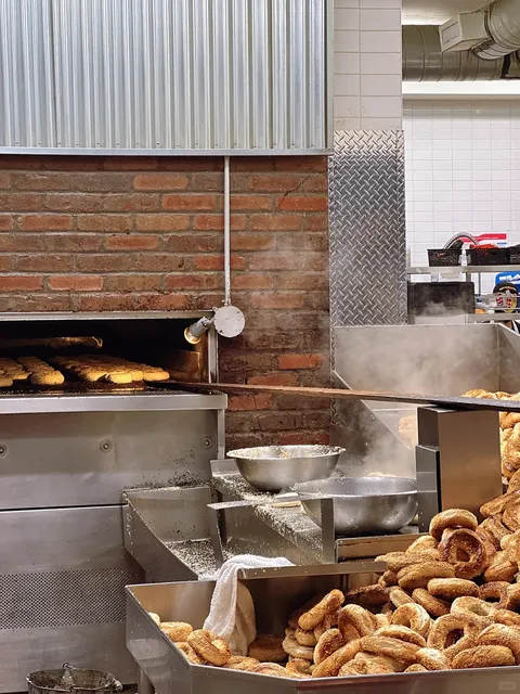 Bagel Shop | The Crème de la Crème of Bagels! Crispy and Fragrant