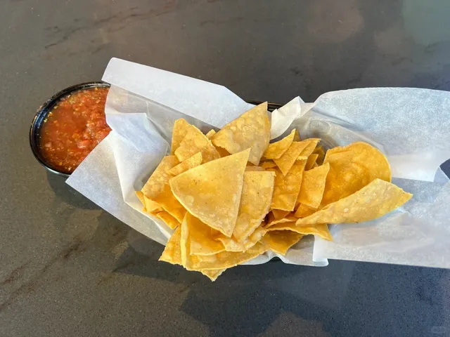 🇺🇸 Highway 1: Restaurant with Stunning Ocean Views in Monterey