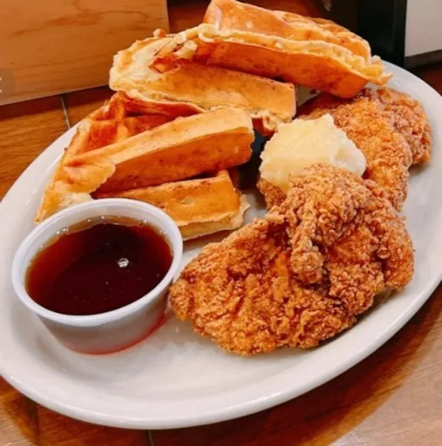 🍗 Maple Street Biscuit Company | Comfort Food That's Worth the Wait 