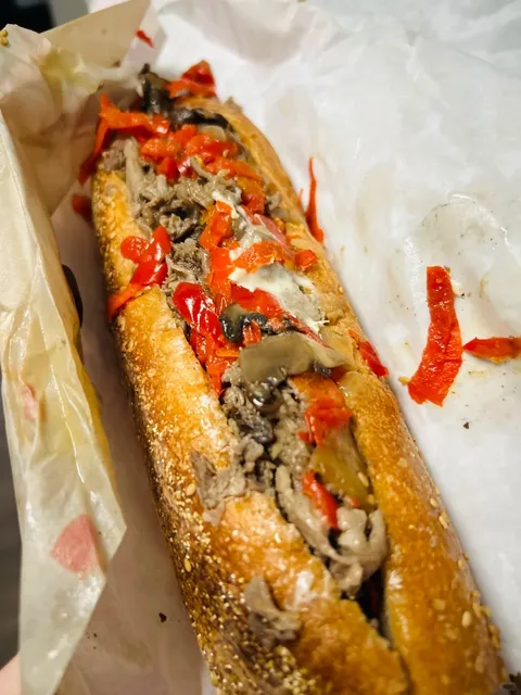 🇺🇸 Can’t Visit Philly Without Trying a Cheesesteak! 🥪✨