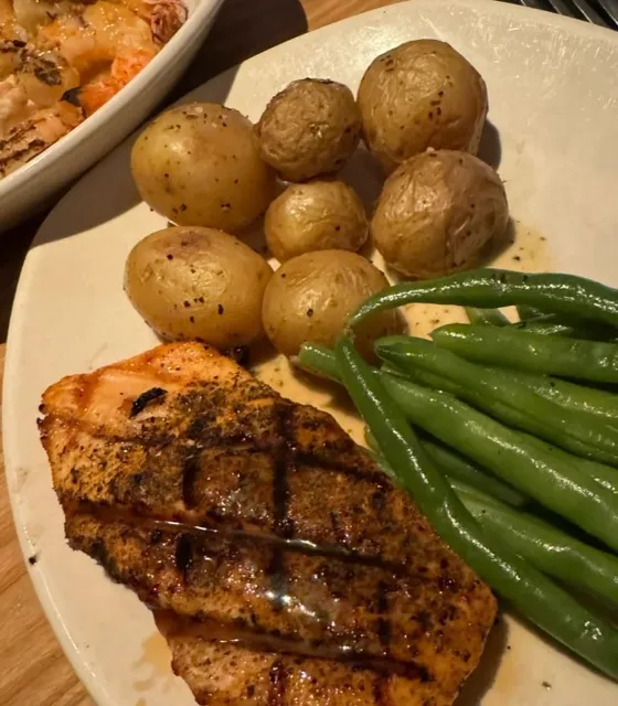 🐟 Bonefish Grill | Reliable Seafood & Spirits for the Whole Family