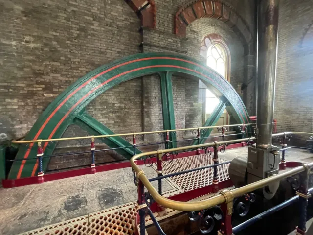 🔍 The Resilience Behind the Modern City 🔍