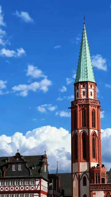 Frankfurt: Where Classical Charm Meets Modern Magic 🇩🇪✨