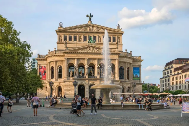 Frankfurt's Old Opera House: Where Music Meets History 🎵🏛️