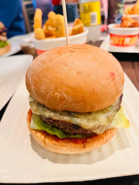 The Ultimate Aussie Burger Showdown！🍔