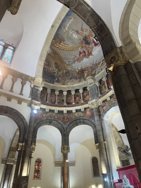 Tunisia Trip - Day 1: Cathedral of St Vincent de Paul 🏰🌴（2）