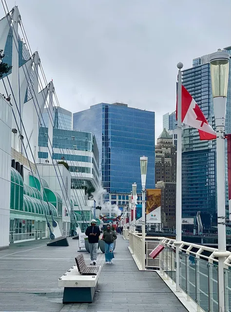 🌆🛳️ Canada Place: Vancouver’s Iconic Sail-Shaped Wonder