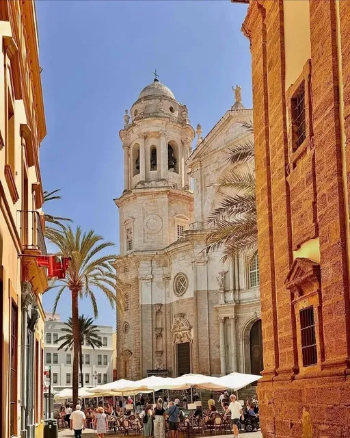 The Bay of Cádiz: Kingdom of Salt, Sea & Sunshine 🌊✨