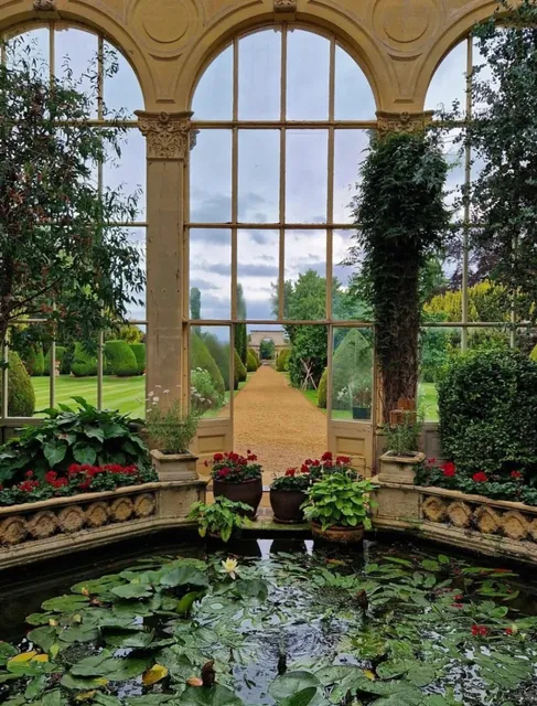 ​​🇬🇧 Step into a Real-Life Downton Abbey!​​