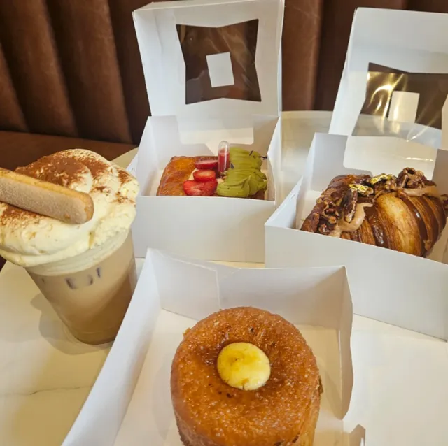 Boston's Best Croissant Guide!