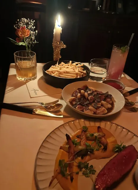 Los Angeles | Instagram-Worthy Restaurant in West Hollywood 🍴✨