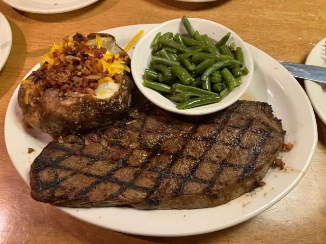 🦃 A Delightful Pre-Thanksgiving Dinner – Pure Culinary Joy! 🥂