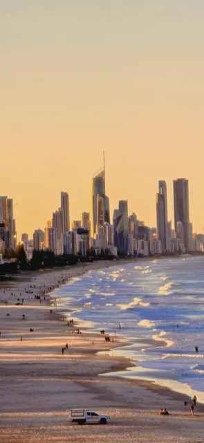 🇦🇺 Gold Coast's Most Stunning Sunset Spots | The Ocean Here is...