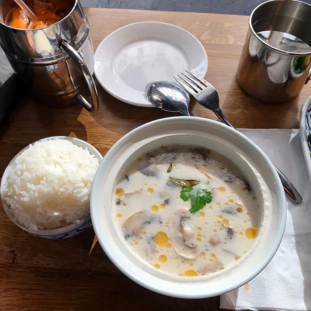 Super Delicious Thai Food Next to the Rubin Museum of Art in New York