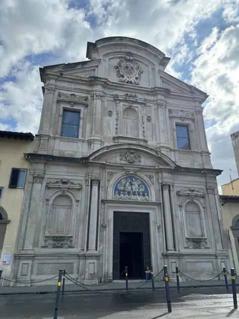 Admiring the All Saints' Church in Florence ⛪
