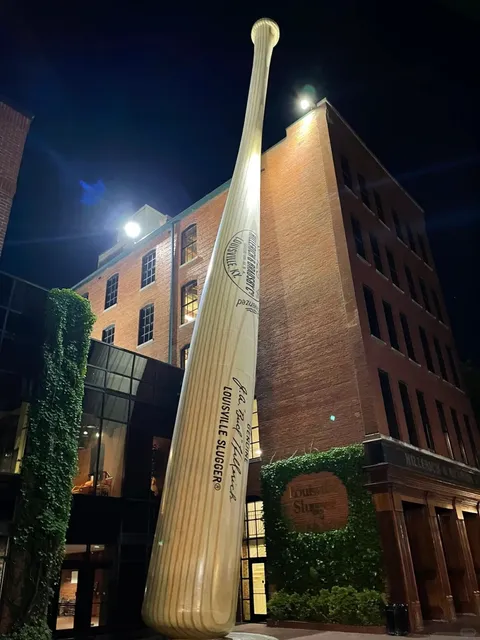 Road Trip USA: Louisville, Kentucky 🚗🌄