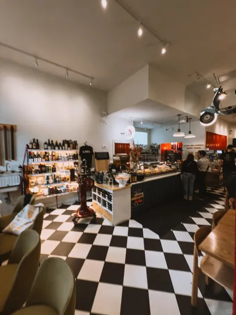 | Chicago Exploration Series | 🍽️ | Tortello