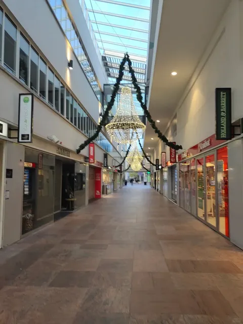 Spijkenisse: The Dutch Sanctuary of Slow Living 🌿🇳🇱