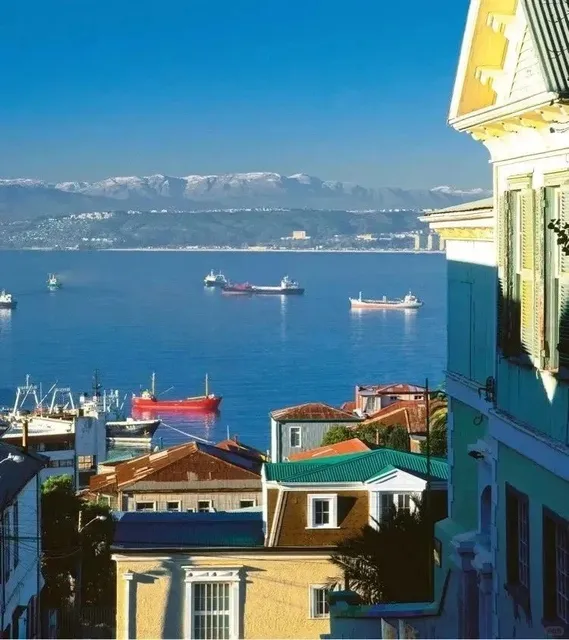 Valparaíso: Valley of Paradise 🏞️, Port of Art 🎨