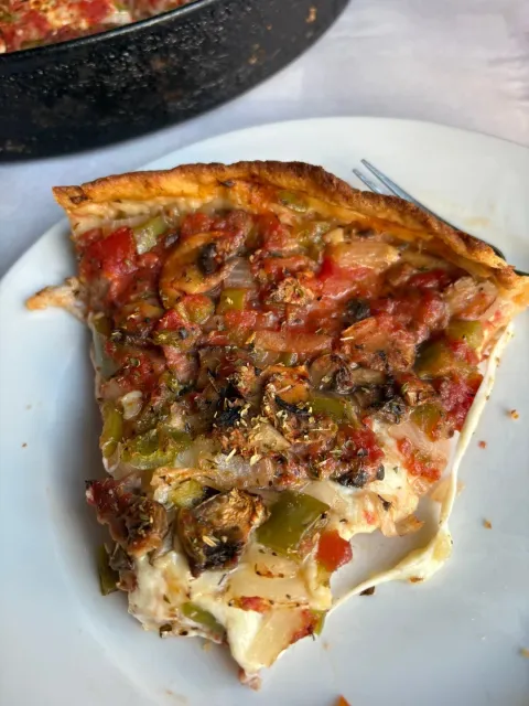 🍕 A Must-Eat in Chicago! 🏆✨