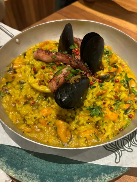 Amazing Seafood Rice by Copacabana Beach, Rio🏖️