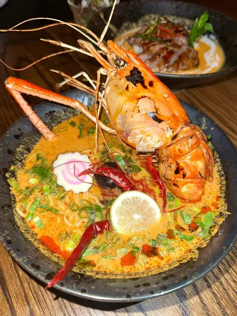 This bowl of noodles is the New York ceiling in my heart! 🌟