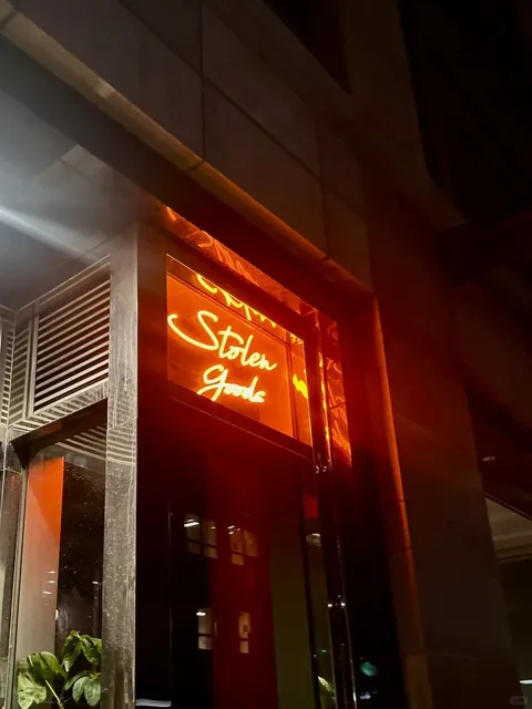 🦝 Stolen Goods - Ottawa's Cozy Raccoon-Themed Hideaway! 🍸