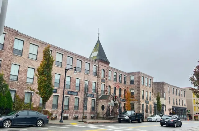 🚂 A Rainy Day Trip to Worcester, Near Boston 🌧️✨