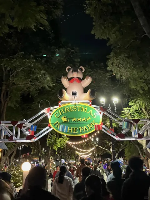 Bay Area Christmas 🎄 | Christmas In The Park