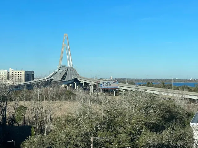 Day Trip to Charleston | A Charming Southern Getaway 🥳